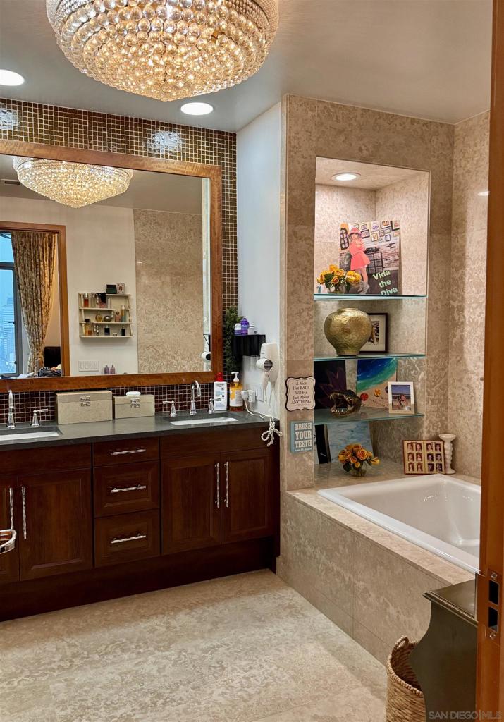 MLS #250036609SD img 20