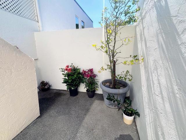 1919 Alameda De Las Pulgas, San Mateo CA: https://media.crmls.org/mediaz/ca0cbc4d-f5a4-4a64-8826-96117b654788.jpg