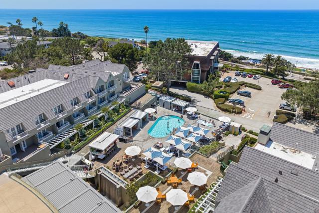 1562 Camino Del Mar, Del Mar CA: https://media.crmls.org/mediaz/ca0e9881-a736-4787-a304-5ff8bf0aecf8.jpg