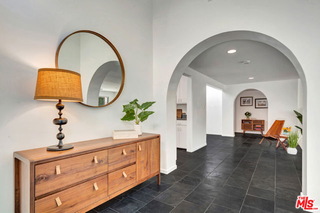 16771 Addison Street photo 8
