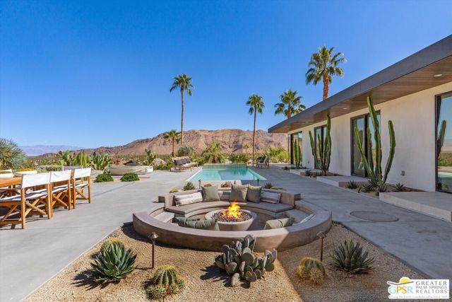 2481 Cahuilla Hills Drive, Palm Springs, CA 92264