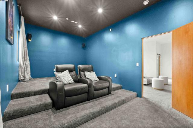 103 Diablo Dr, Oakland CA: https://media.crmls.org/mediaz/ca0f9b28-6357-4086-9bd8-10b54deeb81f.jpg