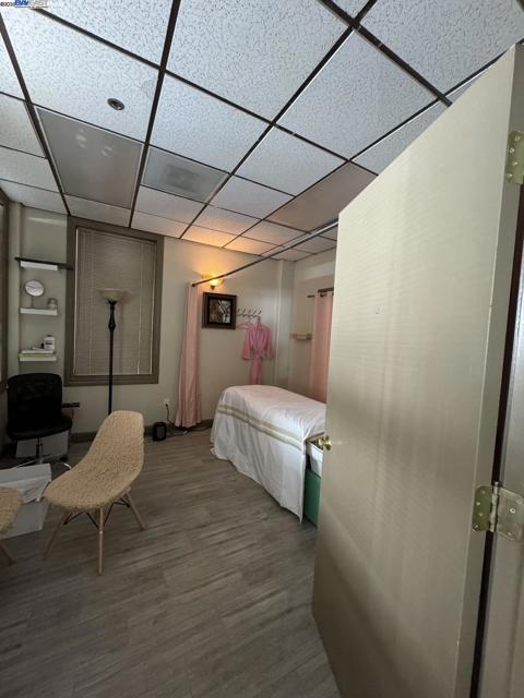 91 Gregory Ln #8, Pleasant Hill CA: https://media.crmls.org/mediaz/ca103146-b1b5-4871-ac55-4abd2f49ad73.jpg
