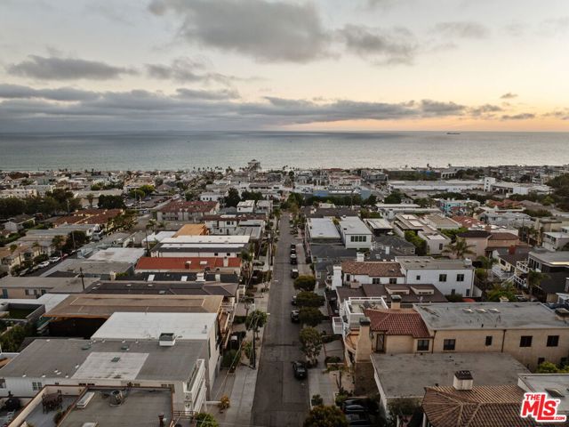 636 12th Street, Manhattan Beach, California 90266, 5 Bedrooms Bedrooms, 0 ,4 BathroomsBathrooms,Residential,For Sale,12th,0,26842911 636 12th Street, Manhattan Beach, California 90266, 5 Bedrooms Bedrooms, 0 ,4 BathroomsBathrooms,Residential,For Sale,12th,0,26842911