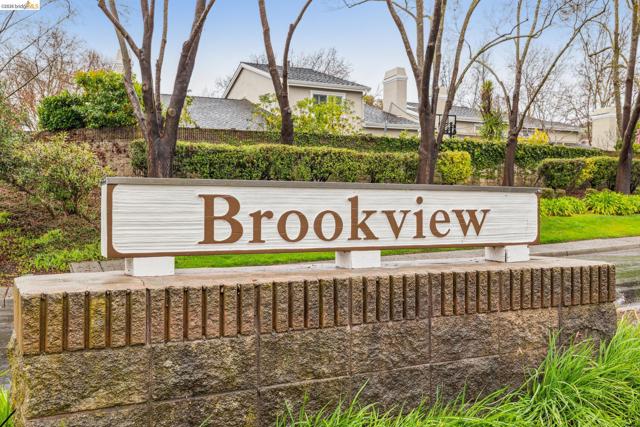 2090 Shady Creek Pl., Danville CA: https://media.crmls.org/mediaz/ca109003-c98d-4699-8bf2-47f5e2907ca0.jpg