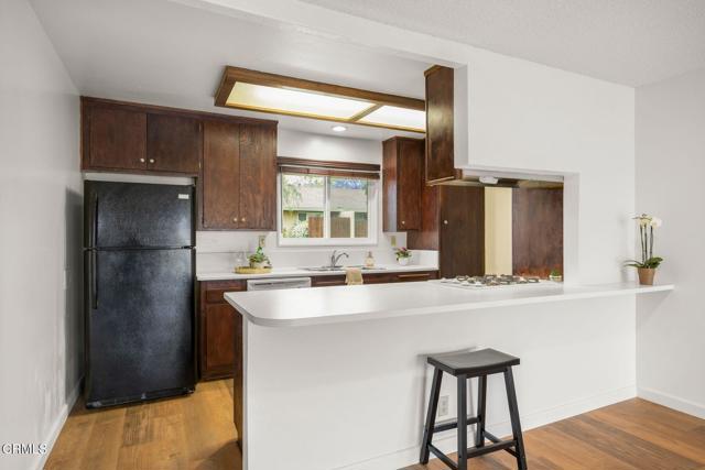2247 Camilar Drive, Camarillo CA: https://media.crmls.org/mediaz/ca110eb2-0315-4904-8601-5e3ffd5a81e1.jpg