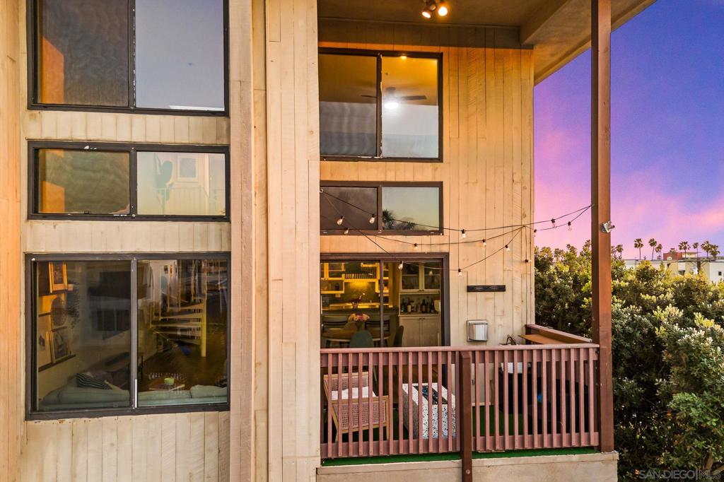 MLS #250032682SD img 21