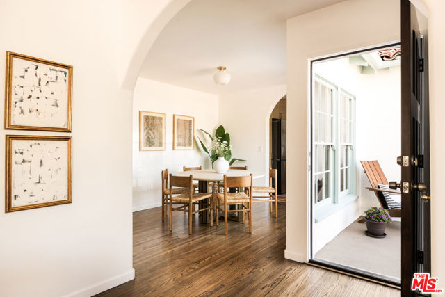 2426 W Avenue 30, Los Angeles CA: https://media.crmls.org/mediaz/ca116cd6-04d0-4546-97f7-0d5c017990ce.jpg