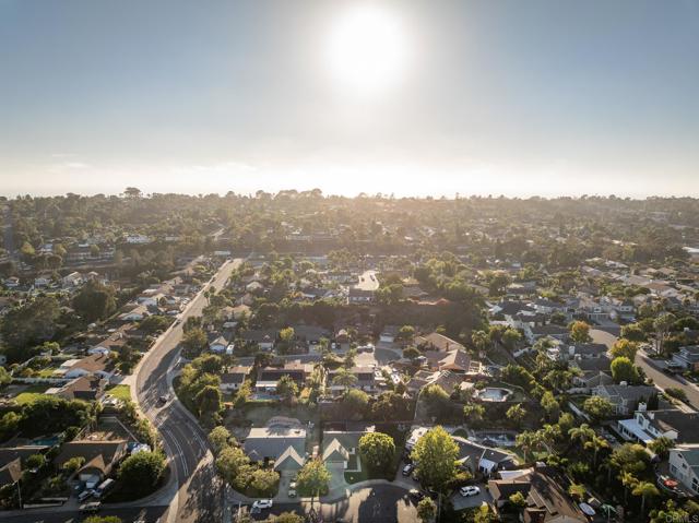 Detail Gallery Image 32 of 39 For 310 Oakbranch Dr, Encinitas,  CA 92024 - 3 Beds | 2 Baths