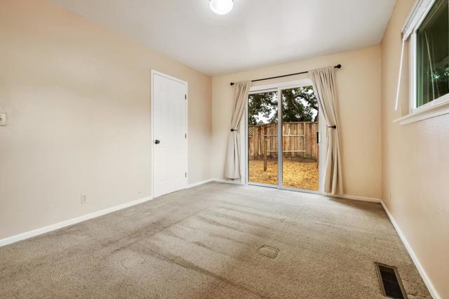 121 Pine Tree Avenue, Aromas CA: https://media.crmls.org/mediaz/ca12589d-235f-480d-ad16-0852d15d2dbe.jpg