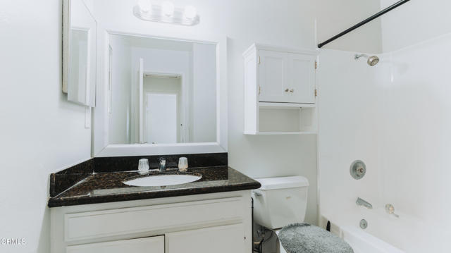 1020 Dunes Street, Oxnard CA: https://media.crmls.org/mediaz/ca12b581-8b1d-45f2-93da-177f82f2a21a.jpg