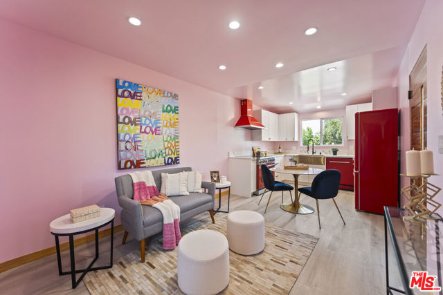 17660 Martha Street, Encino CA: https://media.crmls.org/mediaz/ca1300d8-dd5a-42a1-a199-9b730f6fc979.jpg