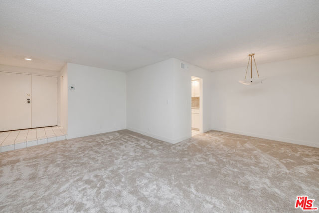 222 North Rose Street, 202 photo 6