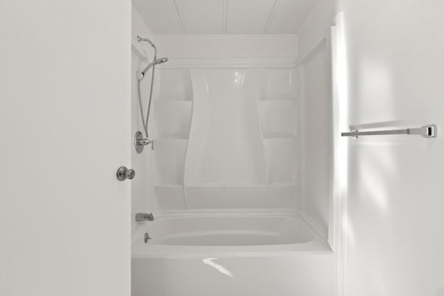 19 Dolphin Court, Half Moon Bay CA: https://media.crmls.org/mediaz/ca13ddab-cb71-4715-9940-ab6d5ee70c13.jpg