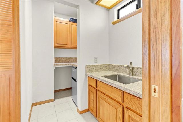 275 Nicholson Drive, Hollister CA: https://media.crmls.org/mediaz/ca143d61-2934-419e-9455-8af7d8f7c526.jpg