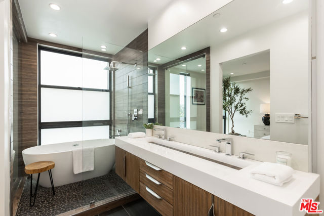 11337 Pearl Street, Los Angeles CA: https://media.crmls.org/mediaz/ca15070a-ed58-4f68-bc42-117beb9b60ad.jpg