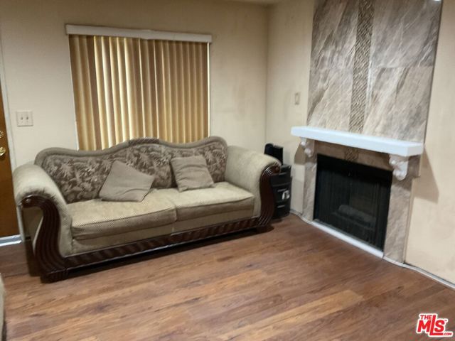 12351 Osborne Street, 23 photo 6