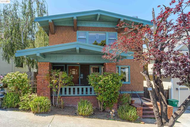 318 Washington Avenue, Richmond CA: https://media.crmls.org/mediaz/ca1699bd-8d95-4244-8f03-ccbcfe0cba8c.jpg