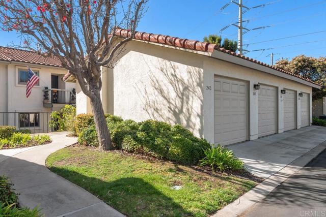 Detail Gallery Image 12 of 27 For 245 Fairlee Ln, Encinitas,  CA 92024 - 2 Beds | 2 Baths