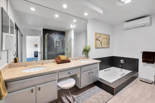 2232 Oakcrest Drive, Palm Springs, CA 92264