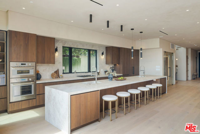3731 Wasatch Avenue, Los Angeles CA: https://media.crmls.org/mediaz/ca190f16-9a24-4a64-bfcb-88751743a9b4.jpg