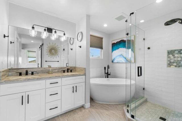 Detail Gallery Image 21 of 48 For 1522 Elevation Rd, San Diego,  CA 92110 - 3 Beds | 3/1 Baths