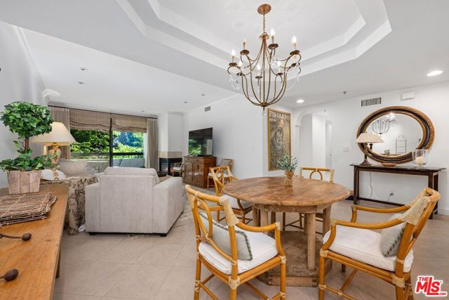 2132 Century Park Lane, Los Angeles CA: https://media.crmls.org/mediaz/ca194837-1f57-423b-9469-dd085b363d47.jpg