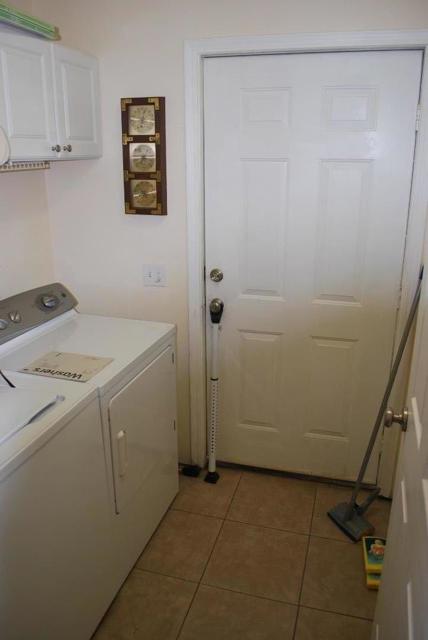 9194 Coker Road, Salinas CA: https://media.crmls.org/mediaz/ca1991ab-b58b-449c-a877-8bf55a51d014.jpg