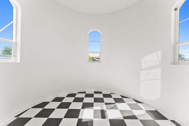 Detail Gallery Image 28 of 44 For 1004 Red Granite Rd, Chula Vista,  CA 91913 - 5 Beds | 4/1 Baths