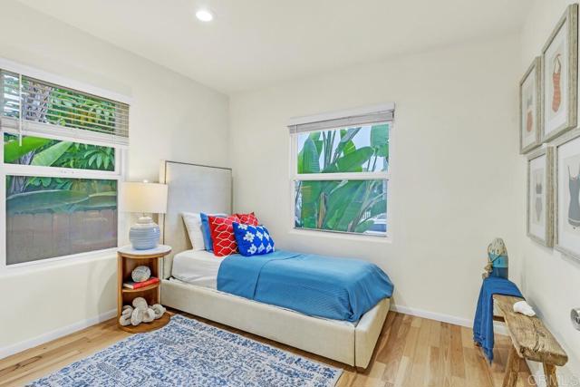 4725 Saratoga Avenue, San Diego CA: https://media.crmls.org/mediaz/ca1a6340-77ec-4be5-9eed-8d9f837f1fe8.jpg