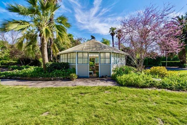 610 San Felipe Road, Gilroy CA: https://media.crmls.org/mediaz/ca1a87a6-9859-4073-8ff7-fffe6c231a70.jpg