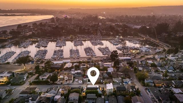 360 5th Avenue, Santa Cruz CA: https://media.crmls.org/mediaz/ca1a8b37-1575-4728-a7f8-5ae48696807a.jpg