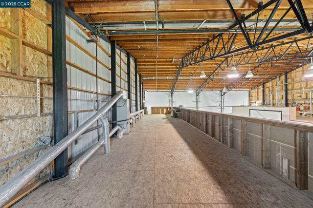 633 Kalthoff Cmn, Livermore CA: https://media.crmls.org/mediaz/ca1a9d45-b67b-47f3-8af8-7ea69f0607ca.jpg