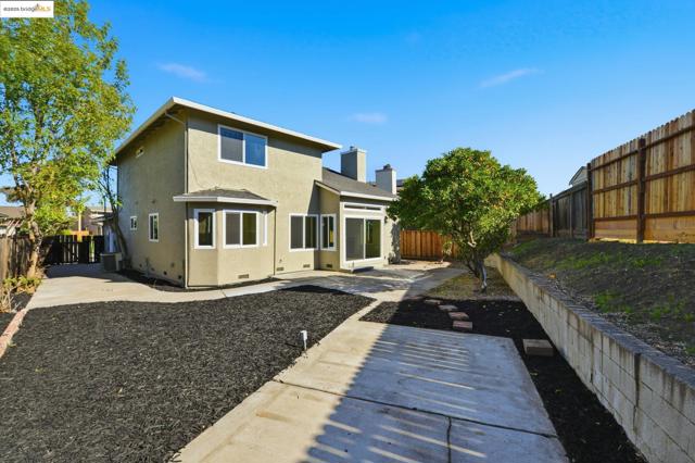 1486 Waverly Way, Pittsburg CA: https://media.crmls.org/mediaz/ca1ab7f8-2a88-4a02-803a-b625c977d974.jpg