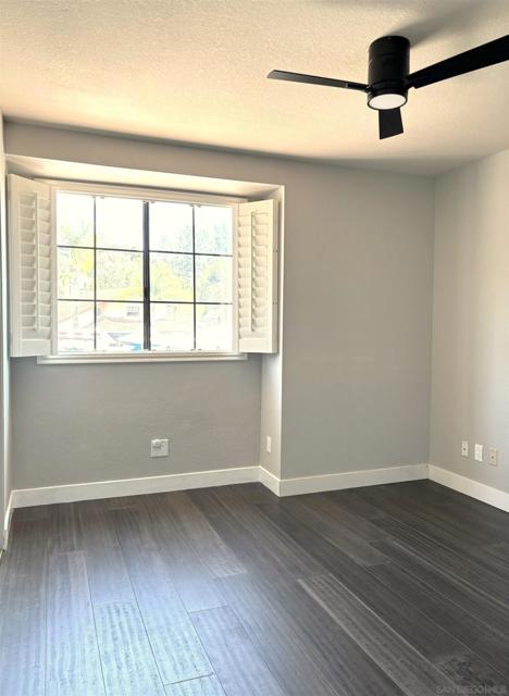 Image 29 of 55 For 672 Chateau Place