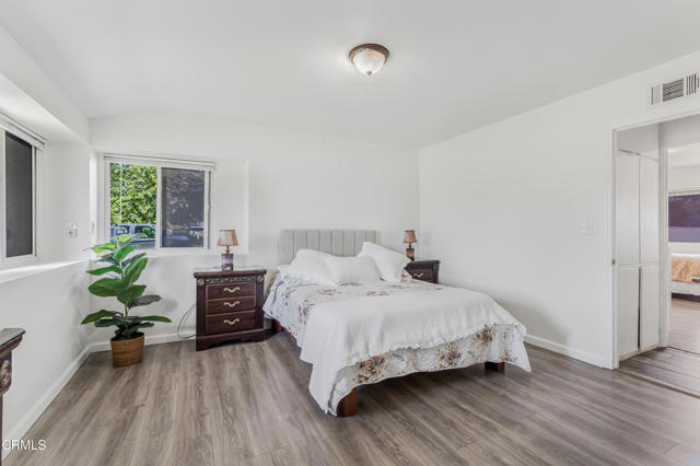 543 E Avenue J1, Lancaster CA: https://media.crmls.org/mediaz/ca1b572a-5c58-4172-8d94-b1f815f857d5.jpg