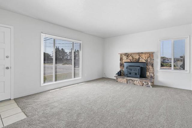 160 Napa Street, Watsonville CA: https://media.crmls.org/mediaz/ca1c3926-e5db-4845-ae29-e87f22d35ce1.jpg