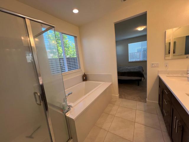 1460 Waterwheel Lane, Hollister CA: https://media.crmls.org/mediaz/ca1cccc2-8432-4bfd-8ea6-b336b797f0bb.jpg