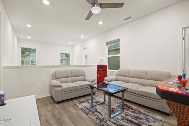 Detail Gallery Image 25 of 34 For 553 Limoneira Ln, Santa Paula,  CA 93060 - 4 Beds | 3/1 Baths