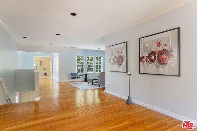 2249 Linnington Avenue, Los Angeles CA: https://media.crmls.org/mediaz/ca1dba78-105c-4215-954f-a6ea5de2d798.jpg