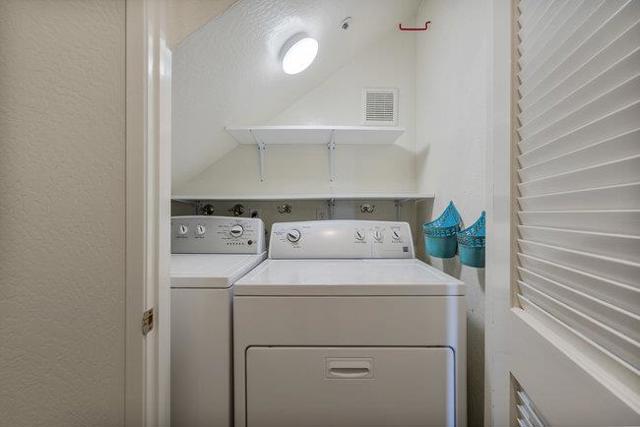 410 35th Avenue, Santa Cruz CA: https://media.crmls.org/mediaz/ca1f6ac8-c59a-4337-9b1b-8319a4151727.jpg
