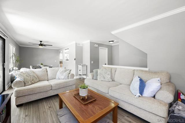 9997 Paseo Montril, San Diego CA: https://media.crmls.org/mediaz/ca206474-5133-4014-a9ff-bea185a39937.jpg