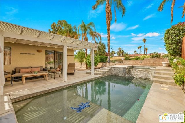 76954 Florida Avenue, Palm Desert CA: https://media.crmls.org/mediaz/ca20b5c7-1257-431a-8fdd-bf1a638ea240.jpg