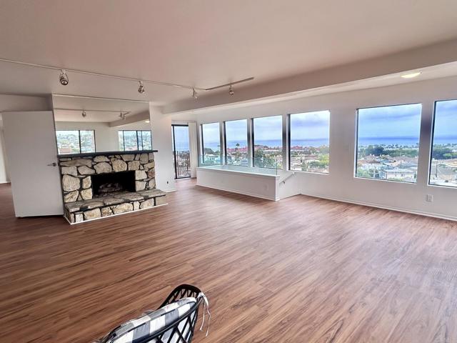 25072 Alicia Drive, Dana Point CA: https://media.crmls.org/mediaz/ca2146db-b9ca-49df-90a8-f370d8134445.jpg