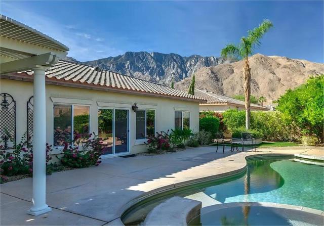 988 Alta, Palm Springs CA: https://media.crmls.org/mediaz/ca215c05-43d4-4703-ab7e-5b5487c204d5.jpg