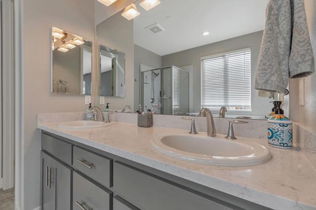 1667 Santana Ranch Drive, Hollister CA: https://media.crmls.org/mediaz/ca219535-28e8-41e1-9a61-b12d5a582639.jpg