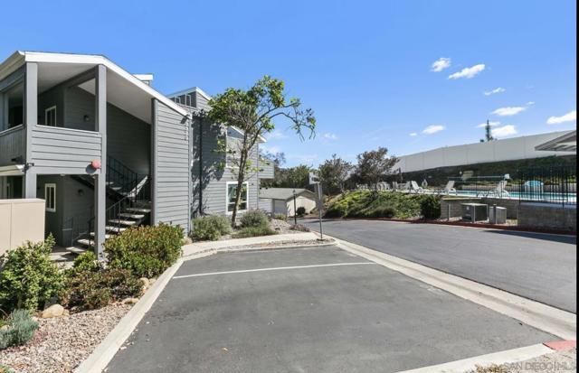 3370 Cherokee Ave, San Diego CA: https://media.crmls.org/mediaz/ca220e91-0228-40b1-a010-0f7ad2c73902.jpg