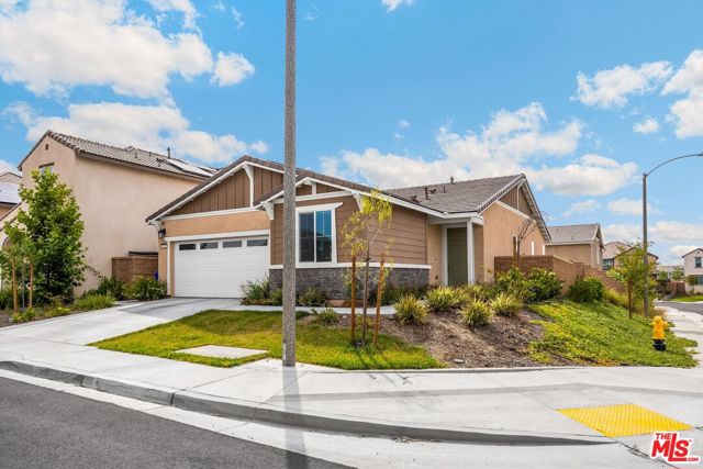 519 Tucker Avenue, Rialto CA: https://media.crmls.org/mediaz/ca22afd4-f3c7-4e1a-ba97-7e64f8f5ff1f.jpg