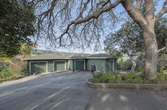 383 Corral De Tierra Road, Salinas CA: https://media.crmls.org/mediaz/ca22f362-bd35-42e8-9ddc-49f863ae3640.jpg