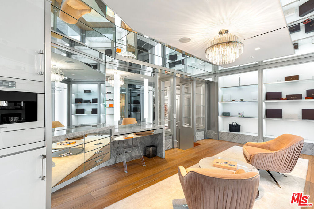 3160 Coldwater Canyon AvenueStudio City img 31